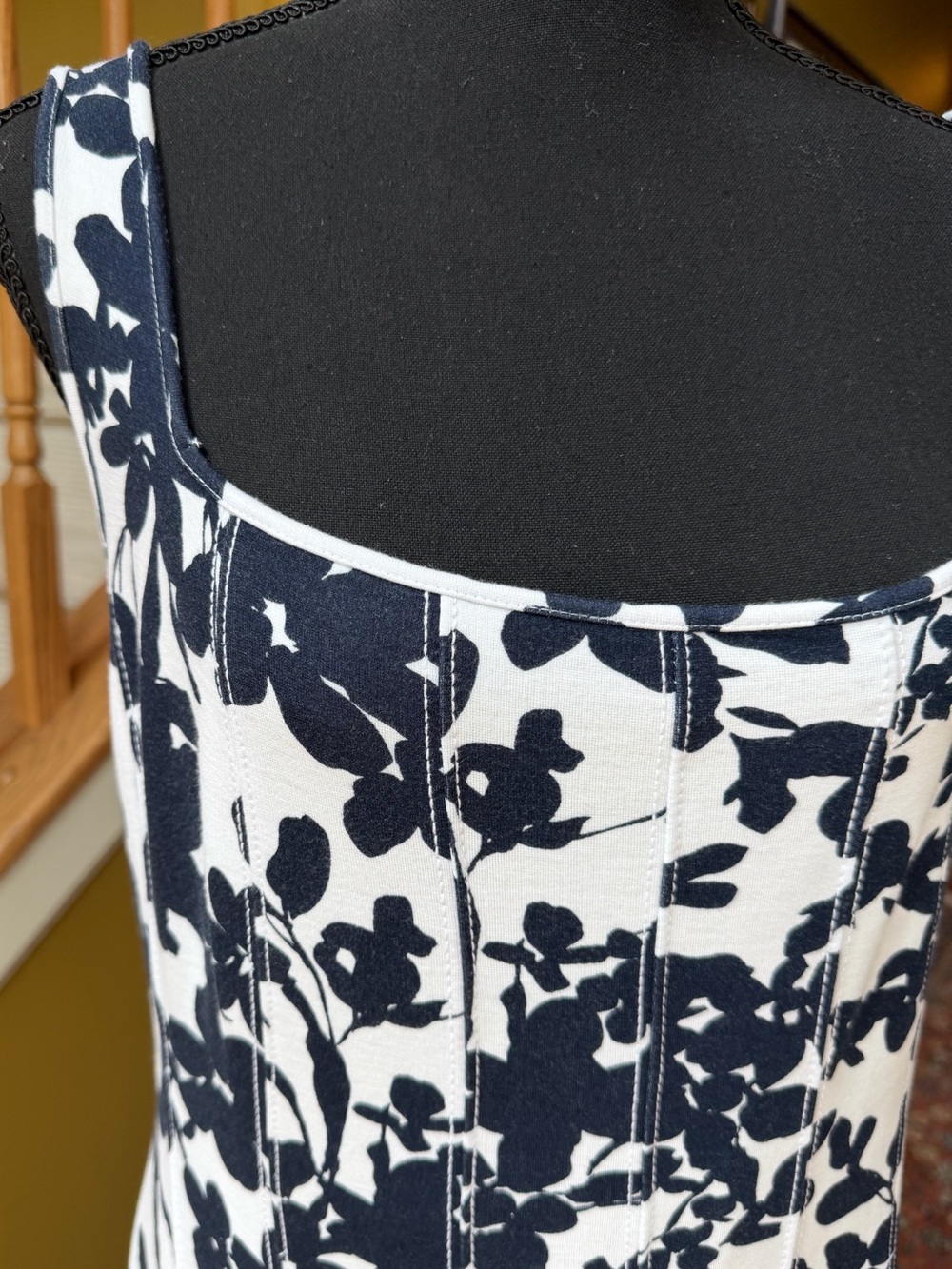 LOFT Navy & White Ponte Seamed Flared Midi Dress (Sz 14) - Picture 4 of 13